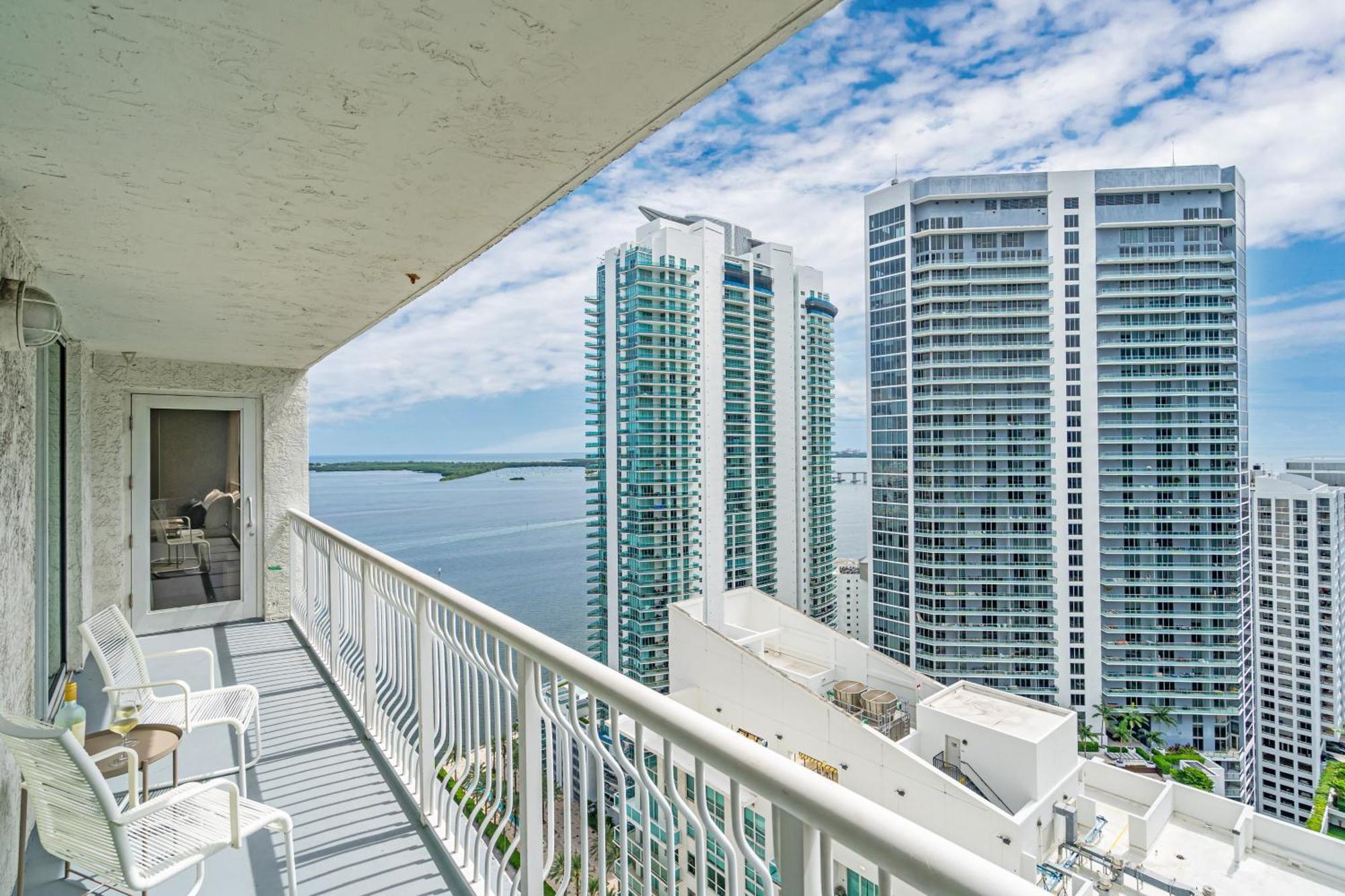Lux 2B/2B Brickell - Free Parking Lägenhet Miami Exteriör bild